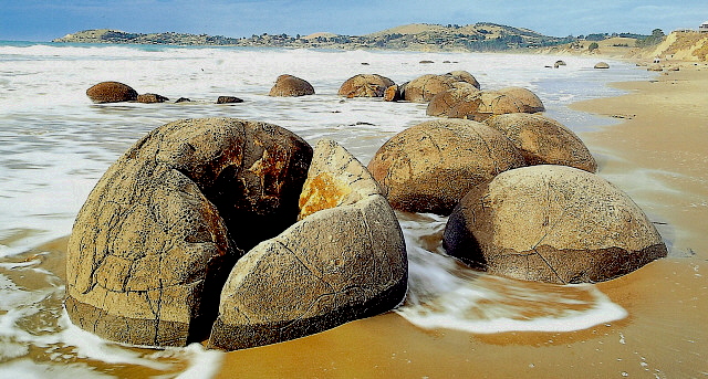 stepping_stones_oamaru.jpg